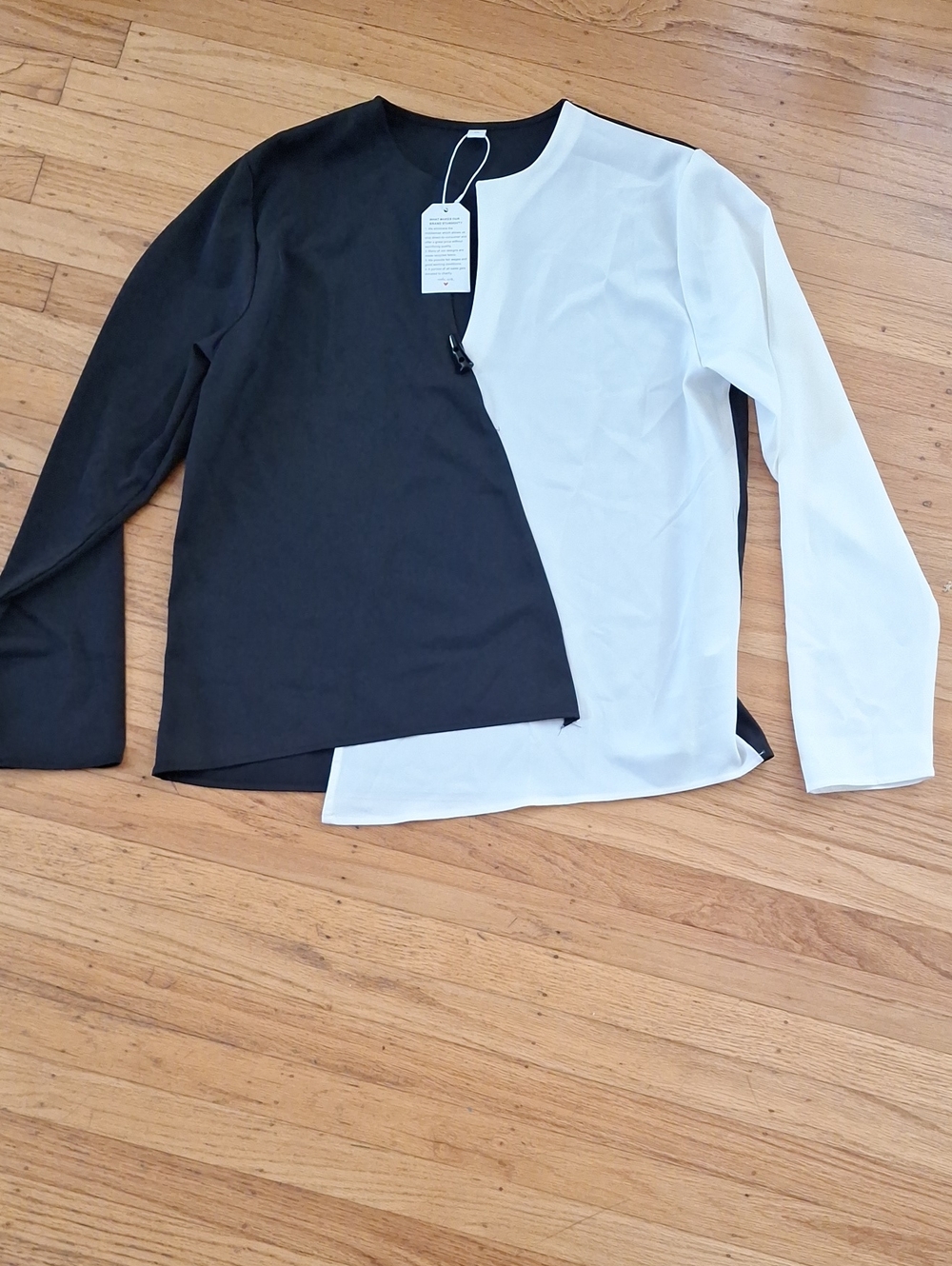 Black & White Colorblock Long-Sleeve Top